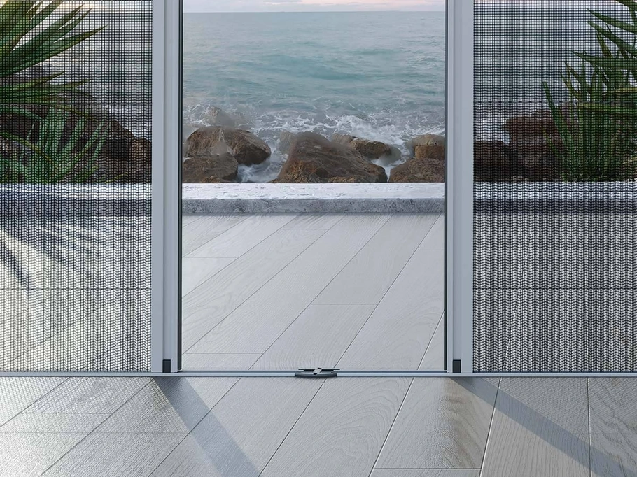 Zanzariera Plissettata laterale doppia con chiusura con magnete di Pronema