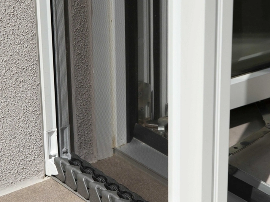 Zanzariera Sintesi di Palagina