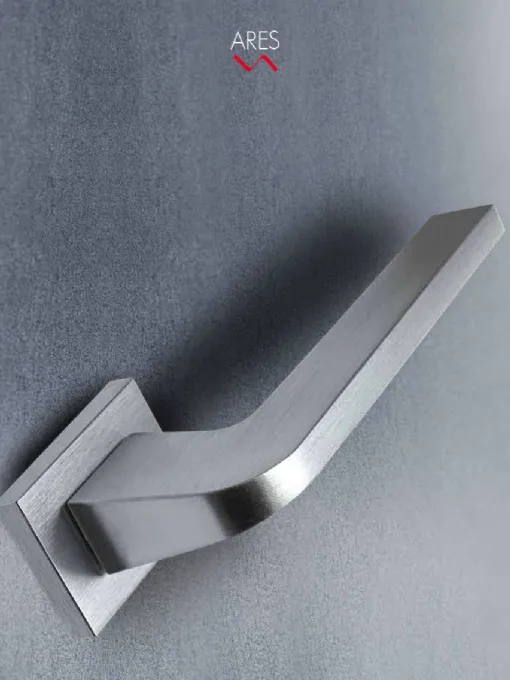 Maniglia Ares di Arieni