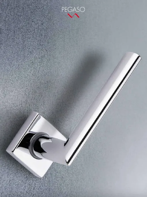 Maniglia Pegaso di Arieni