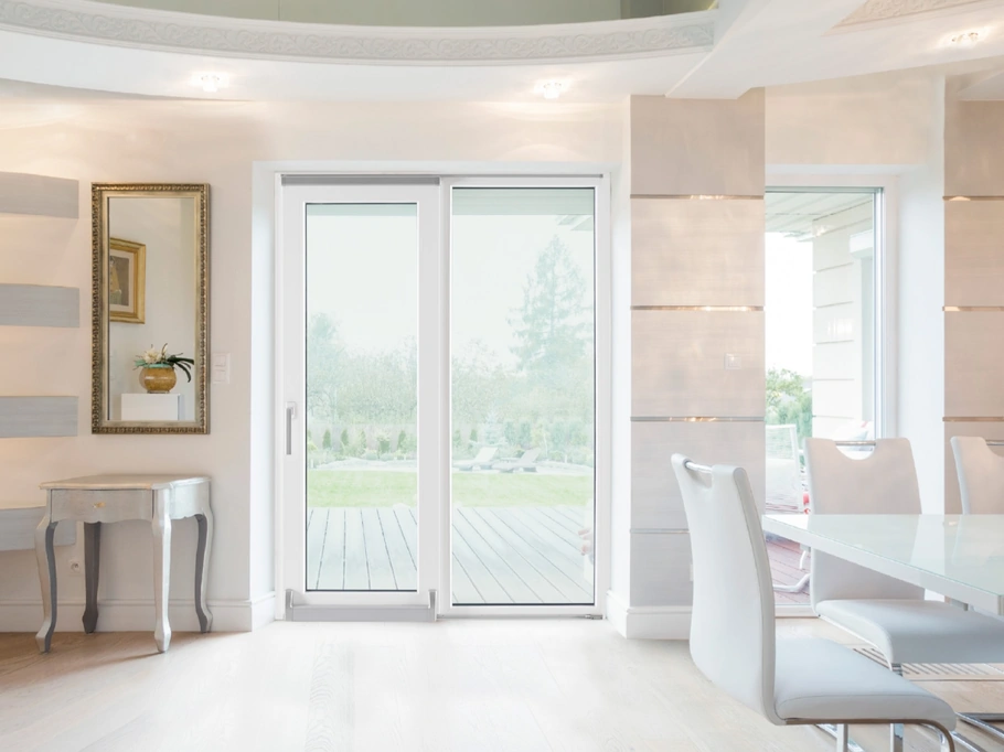 Finestra scorrevole complanare PVC di Fossati Serramenti