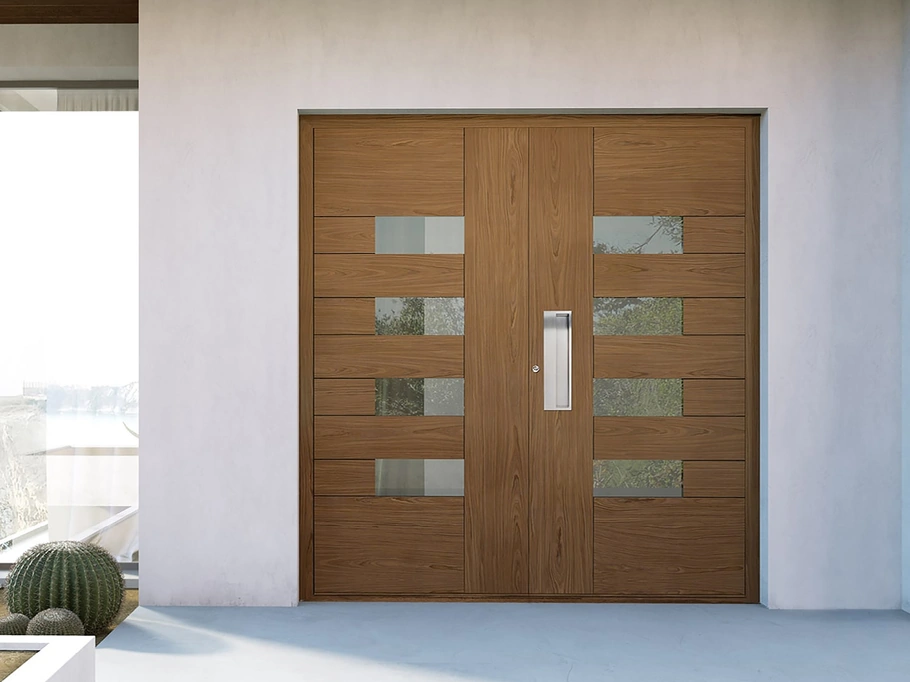 Portoncino Domus New York Linea 5000 con inserti in vetro di Fossati Serramenti