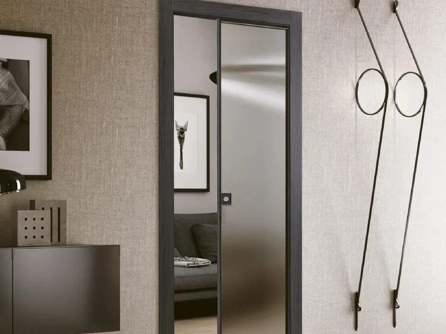 Porta scorrevole per interni Grafite in laminato e vetro di Bertolotto