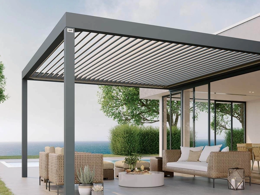 Pergola bioclimatica modulare in alluminio a lamelle orientabili Yard di Pronema