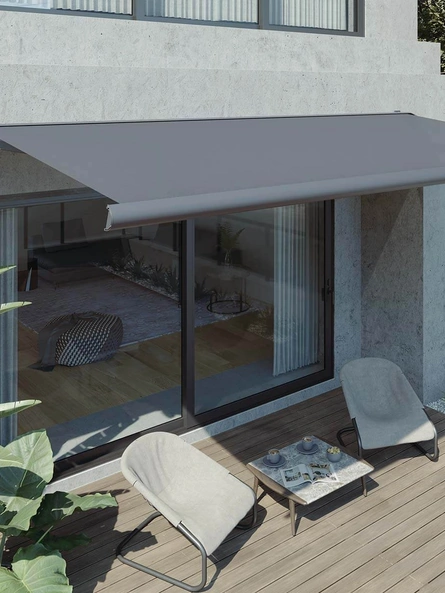 Tenda da sole Ciesse con cassonetto compatto di Pronema