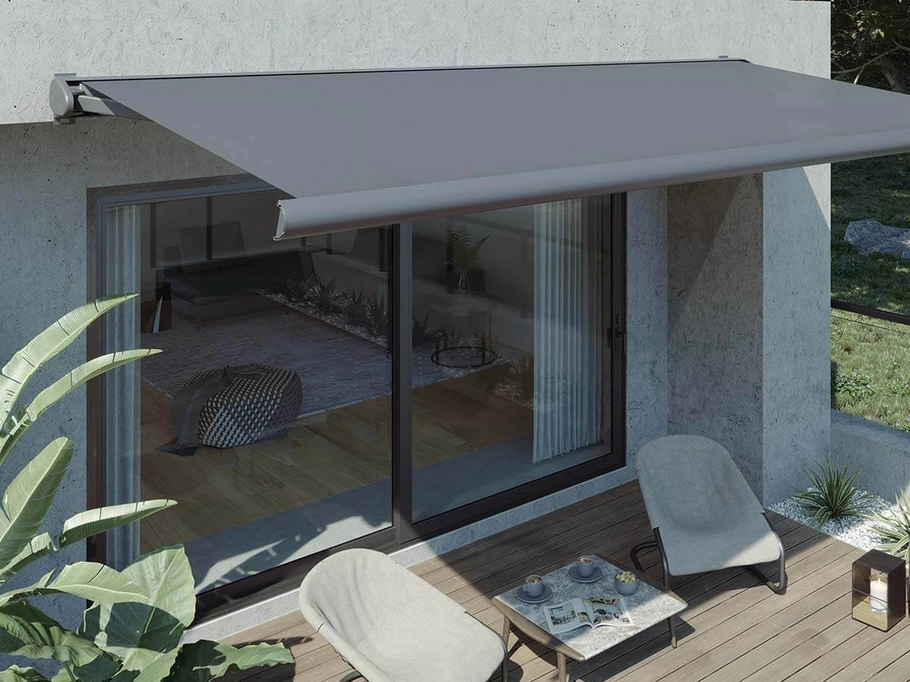 Tenda da sole Ciesse con cassonetto compatto di Pronema