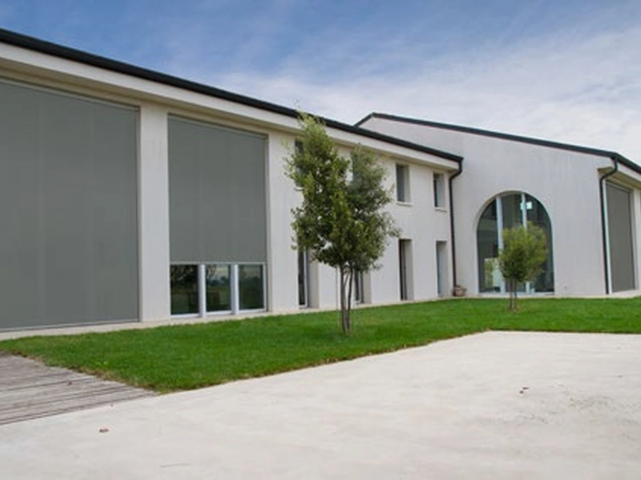 Tenda da sole KZIP Cassonetto 140 di Palagina