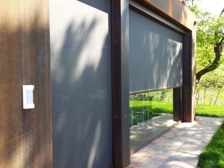 Tenda da sole KZIP Screen di Palagina