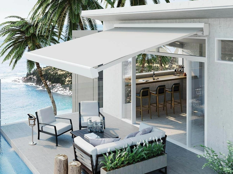 Tenda da sole Vibe con cassonetto compatto e luce a Led di Pronema